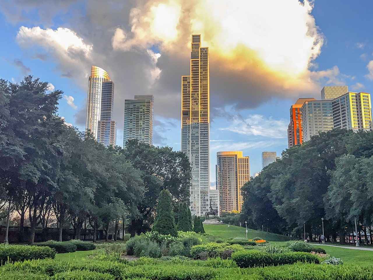 The Capital of West Bengal: Kolkata’s Transformation into a Global Hub 1 Historical Significance of Kolkata