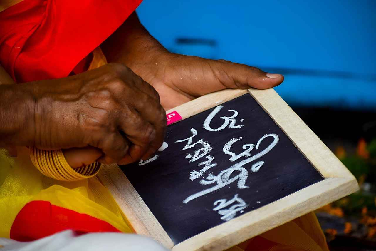 Why Bengali Sarees Are Famous Worldwide 4 Global Appeal of Bengali Sarees